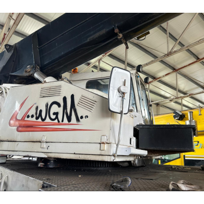 Crane LOKOMO 335 50t Original color Volvo Tractor